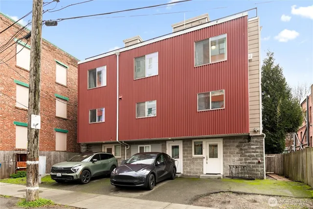 $725,000 | 116 13th Avenue, Seattle, WA 98122