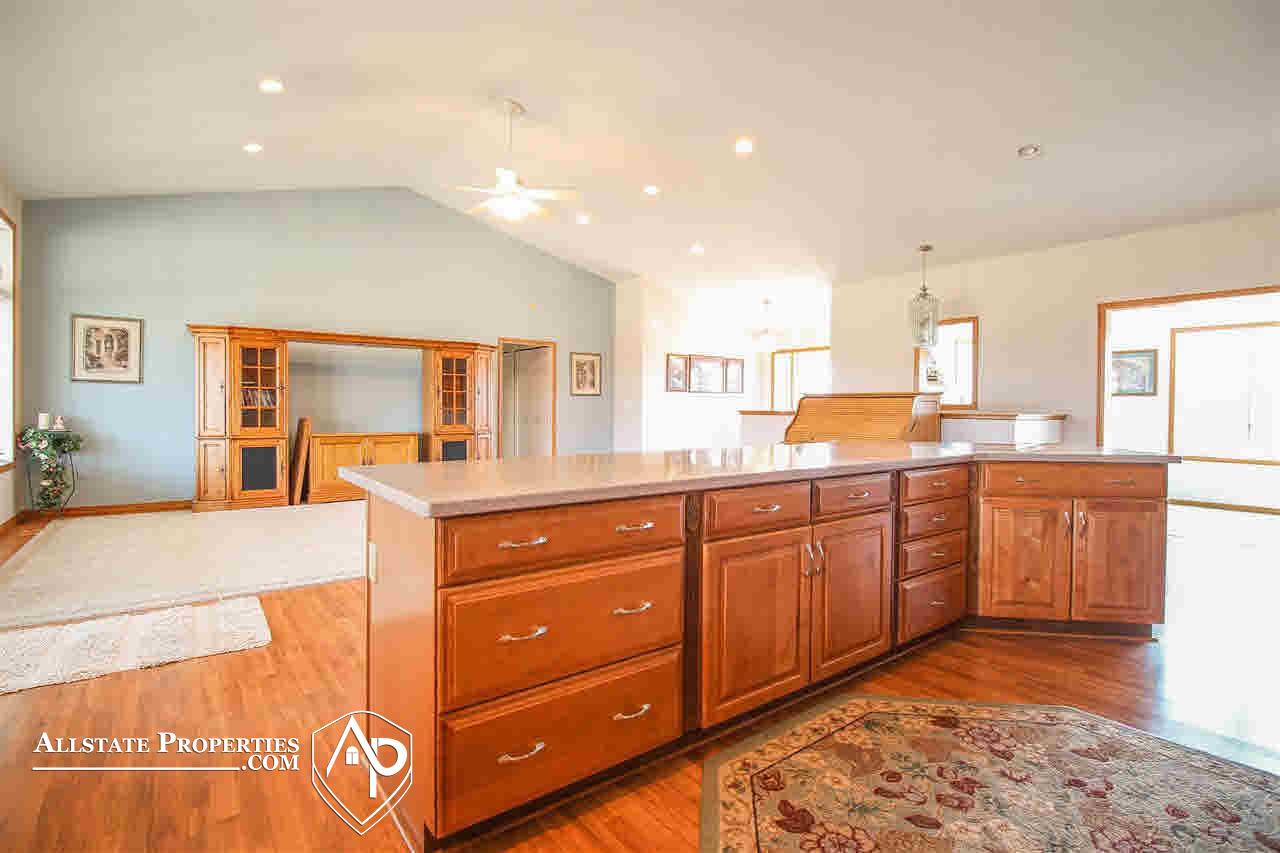 3156 North Henderson Road Davison, MI 48423 - Photo 22 of 34 21435045-21.JPG