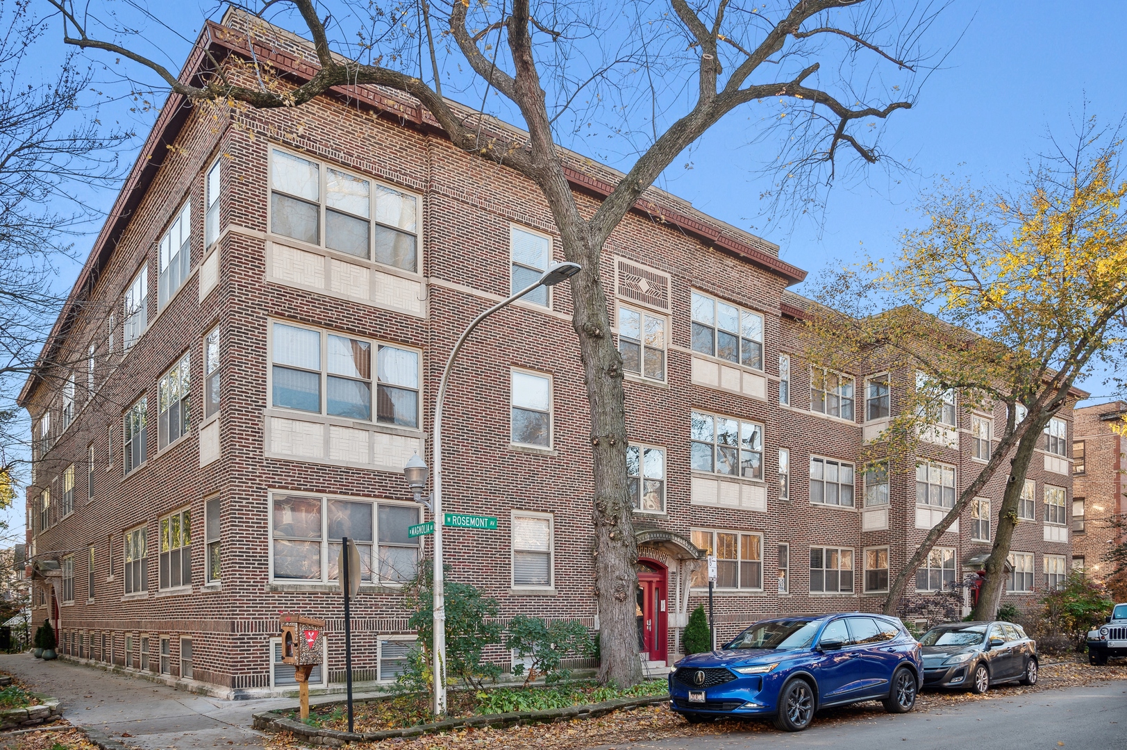 1241 West Rosemont Avenue, Unit GE, Chicago, IL 60660 Compass