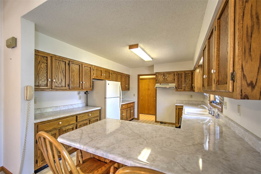 2186 Barding Avenue Decatur, IL 62526 - Photo 6 of 31