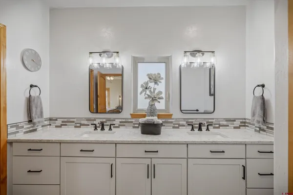 a view of a backyard of the house