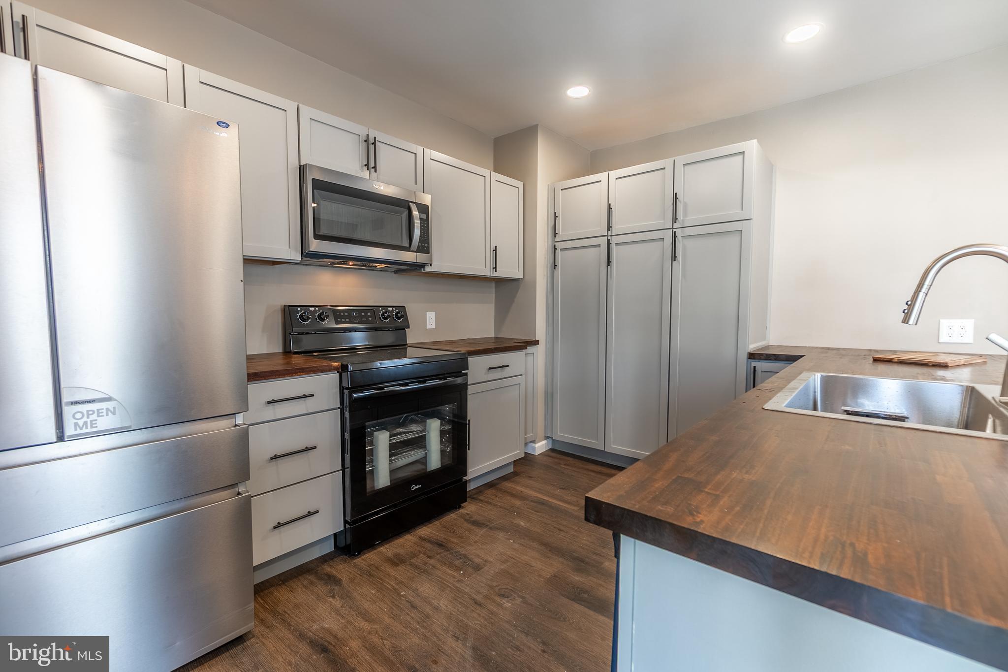 229 2nd Avenue Hanover, PA 17331 - Photo 7 of 23