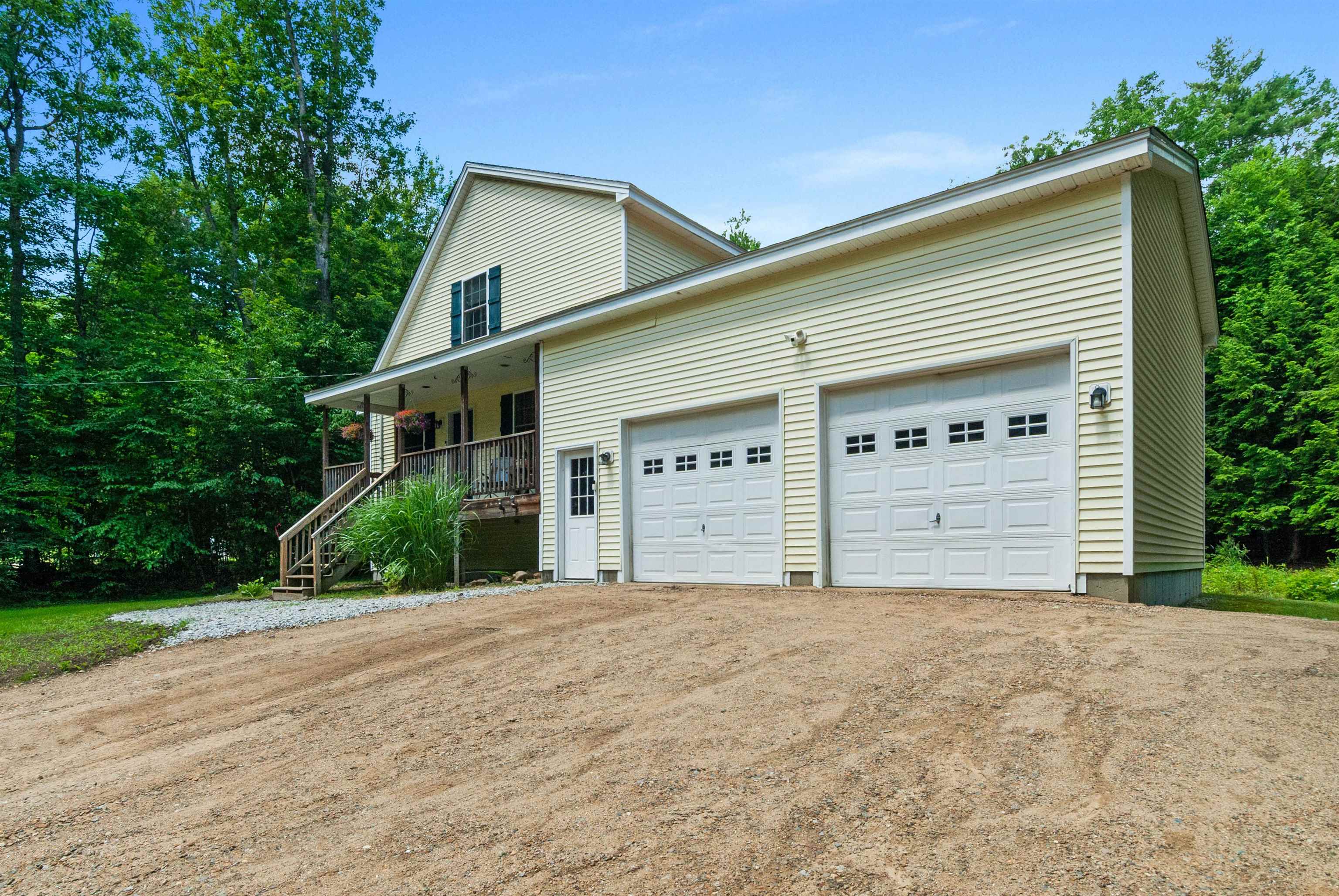 633 Beauty Hill Road Barnstead, NH 03218 - Photo 2 of 27