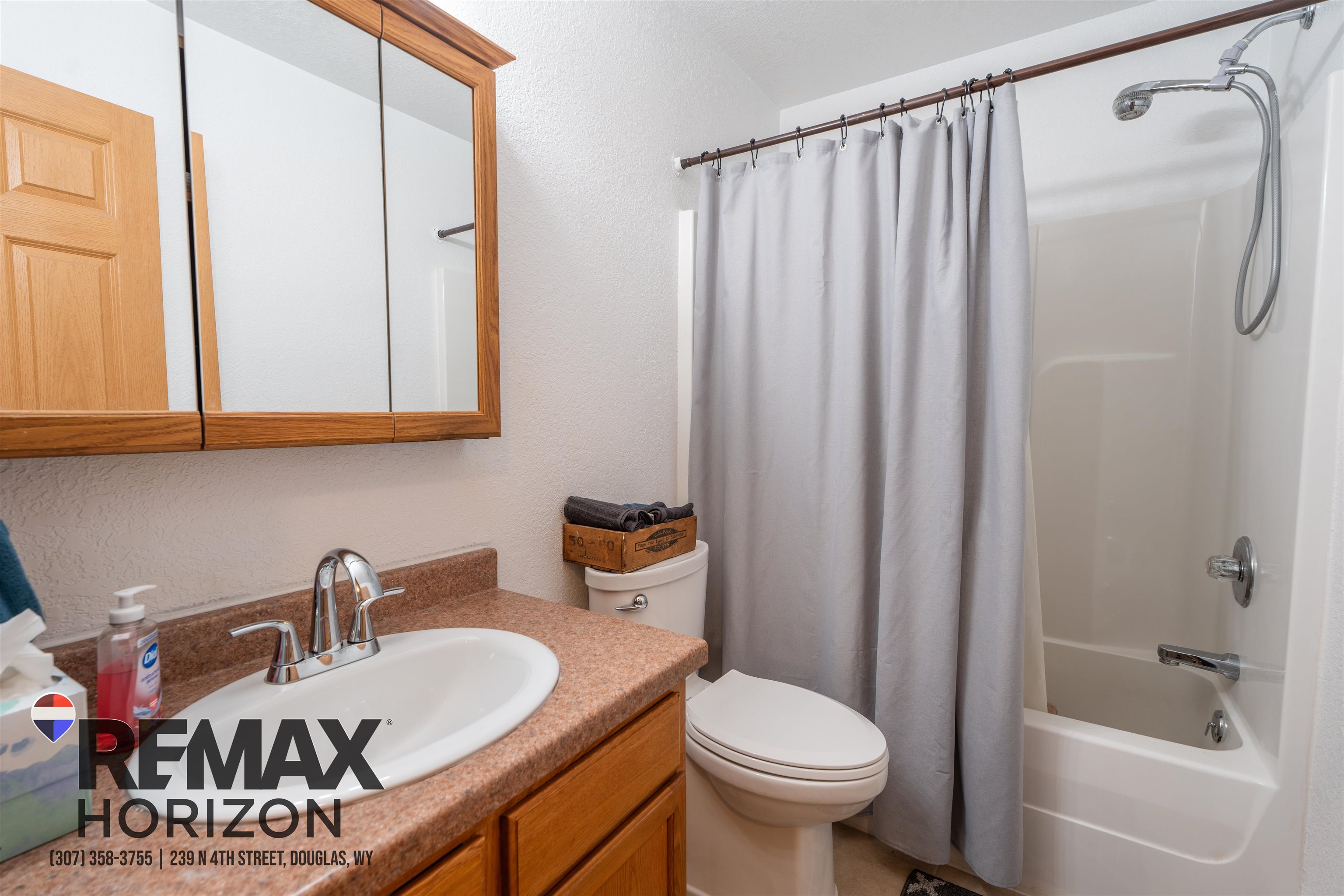 201 Bow Street Douglas, WY 82633 - Photo 14 of 50