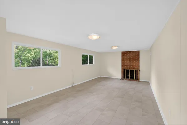 $650,000 | 7818 Glenister Drive, Springfield, VA 22152
