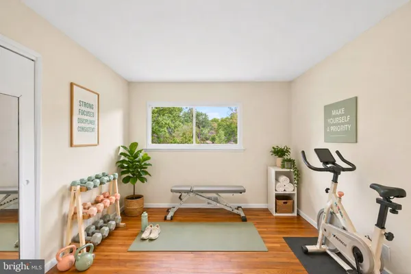 $650,000 | 7818 Glenister Drive, Springfield, VA 22152