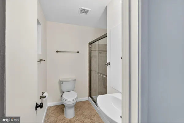 $650,000 | 7818 Glenister Drive, Springfield, VA 22152