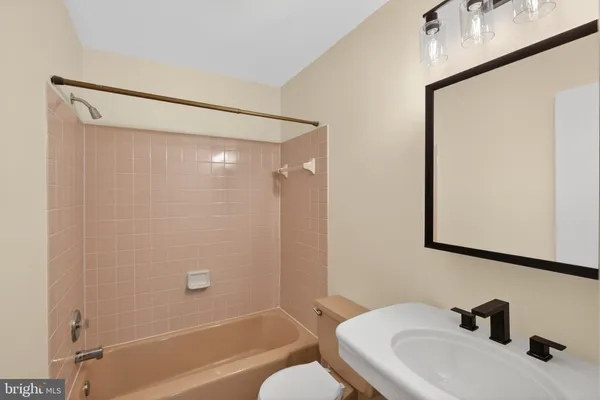 $650,000 | 7818 Glenister Drive, Springfield, VA 22152