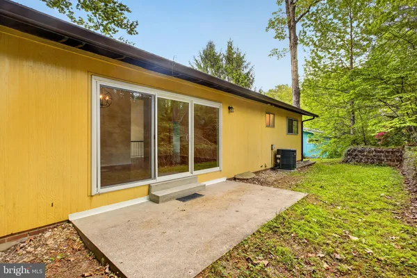 $650,000 | 7818 Glenister Drive, Springfield, VA 22152