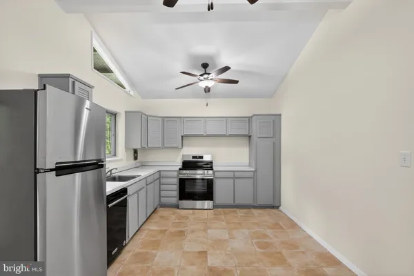 $650,000 | 7818 Glenister Drive, Springfield, VA 22152