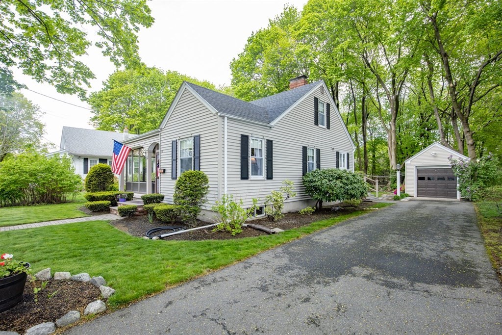 67 Ellsworth Road Peabody, MA 01960 - Photo 3 of 34 Gallery Image 3