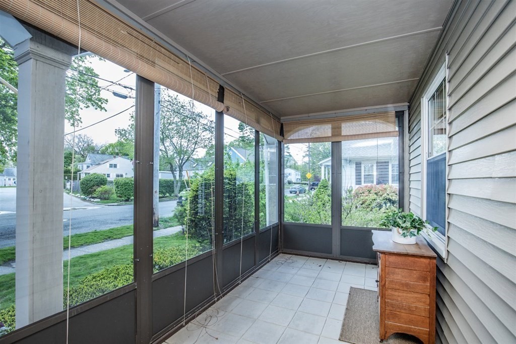 67 Ellsworth Road Peabody, MA 01960 - Photo 4 of 34 Gallery Image 4