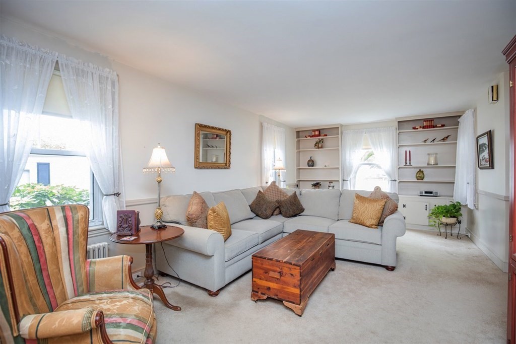 67 Ellsworth Road Peabody, MA 01960 - Photo 6 of 34 Gallery Image 6