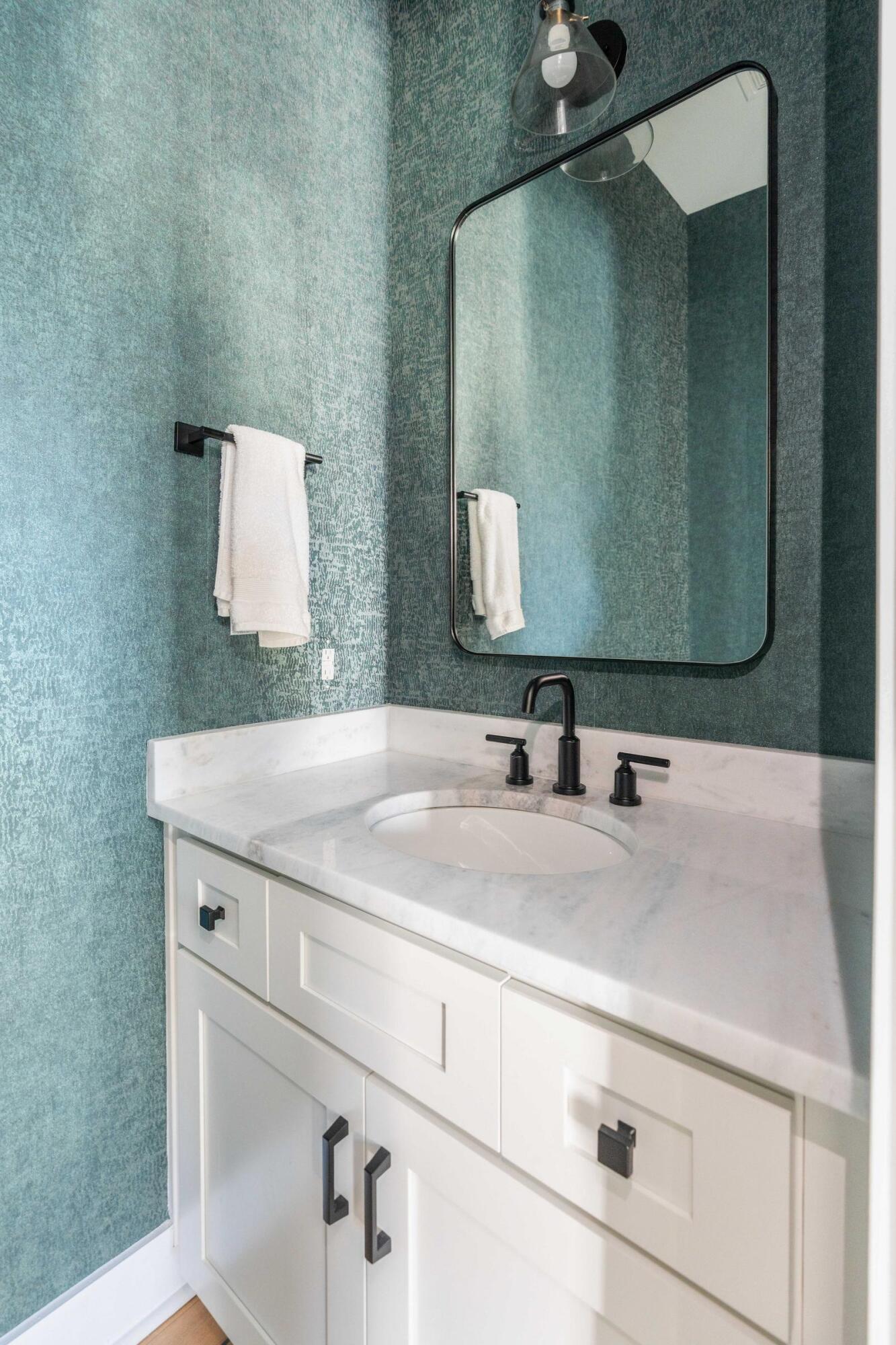 52 Aiken Street, Unit B Charleston, SC 29403 - Photo 9 of 26 powder bath