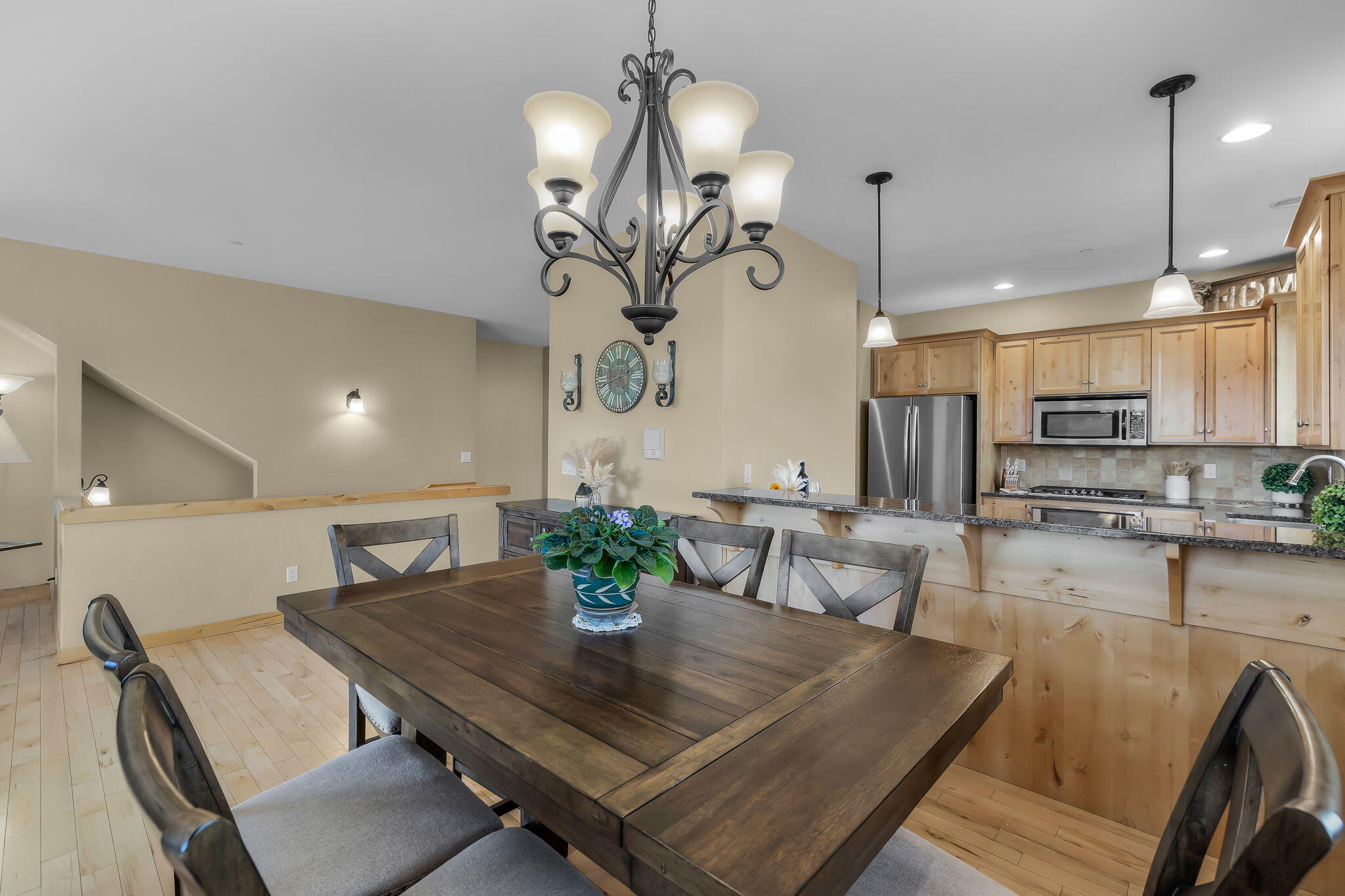 601 Southwest Otter Way Bend, OR 97702 - Photo 16 of 58