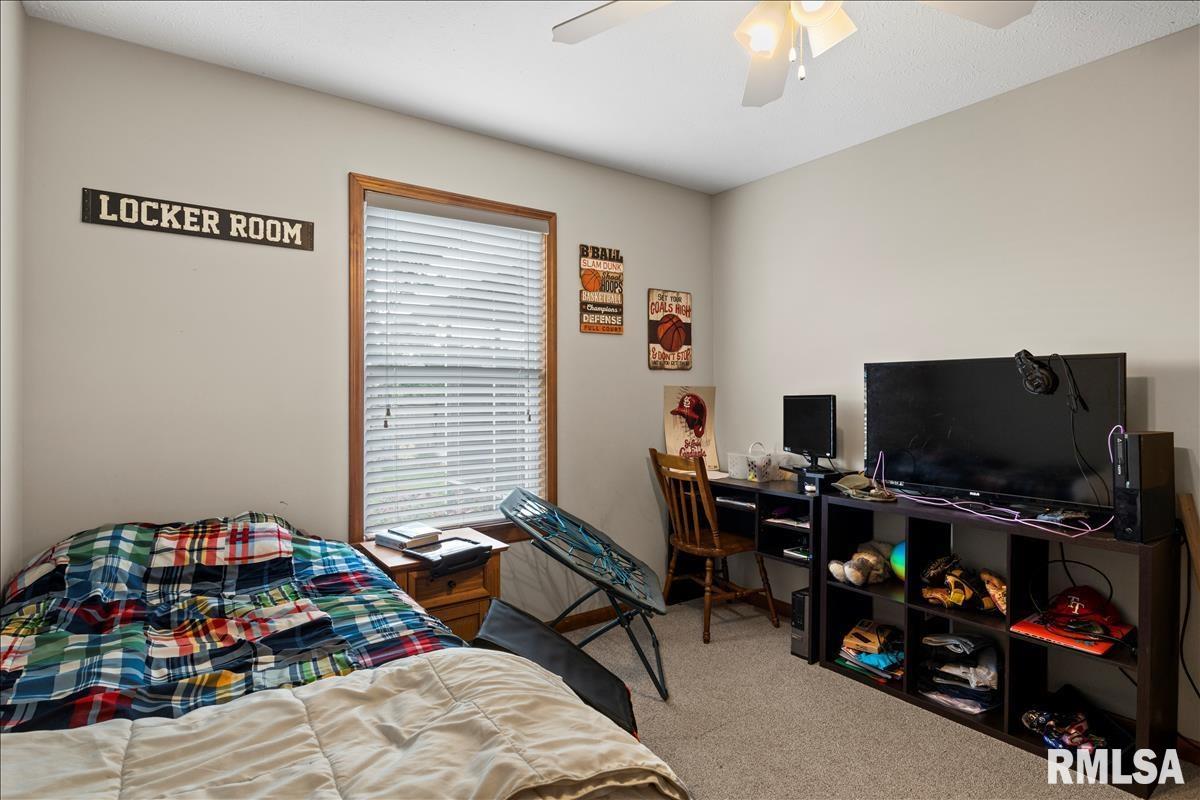 1801 Plover Road Springfield, IL 62711 - Photo 17 of 28 Gallery Image 17