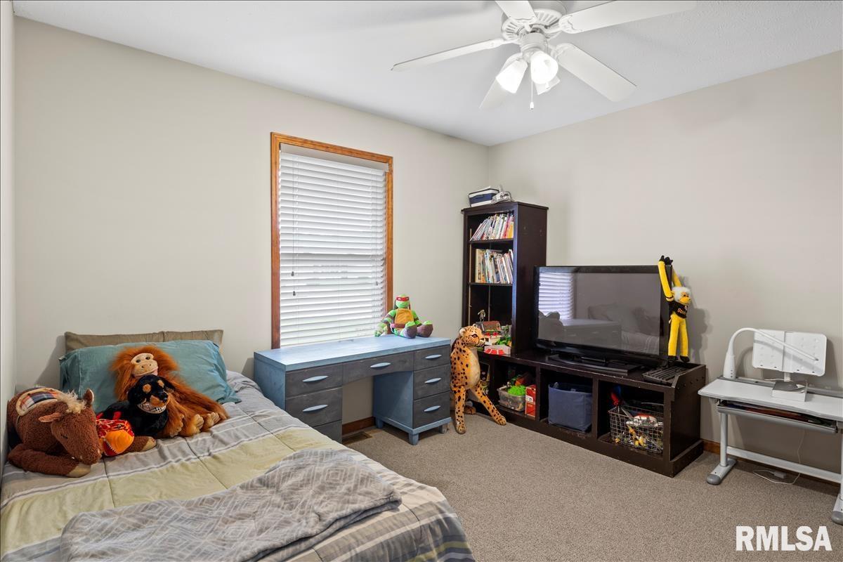 1801 Plover Road Springfield, IL 62711 - Photo 18 of 28 Gallery Image 18