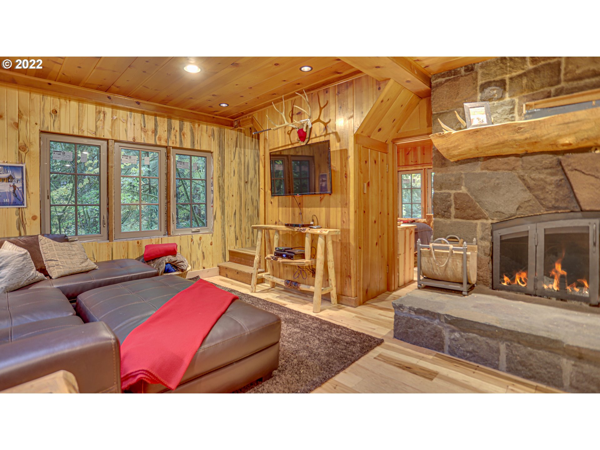 26097 East Henry Creek Road Rhododendron, OR 97049 - Photo 29 of 32 Gallery Image 29
