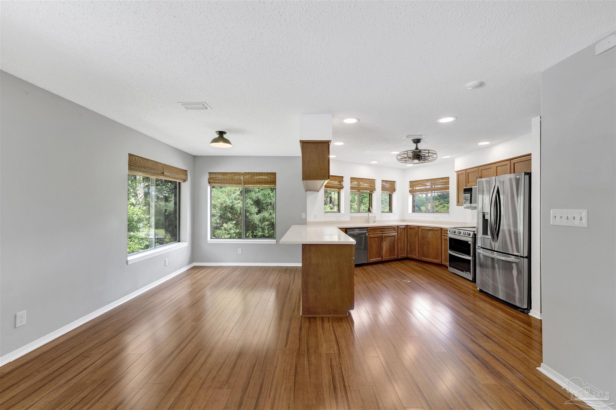 3125 Rushing Creek Road Pensacola, FL 32526 - Photo 14 of 53 Gallery Image 14