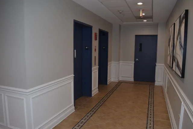 $197,600 | 6801 North Milwaukee Avenue, Unit 404, Niles, IL 60714