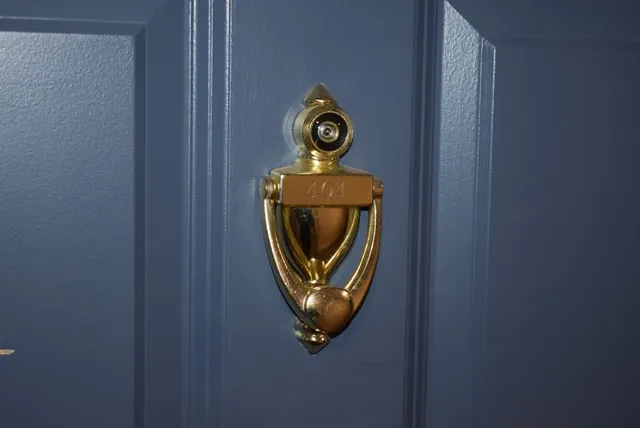 $197,600 | 6801 North Milwaukee Avenue, Unit 404, Niles, IL 60714