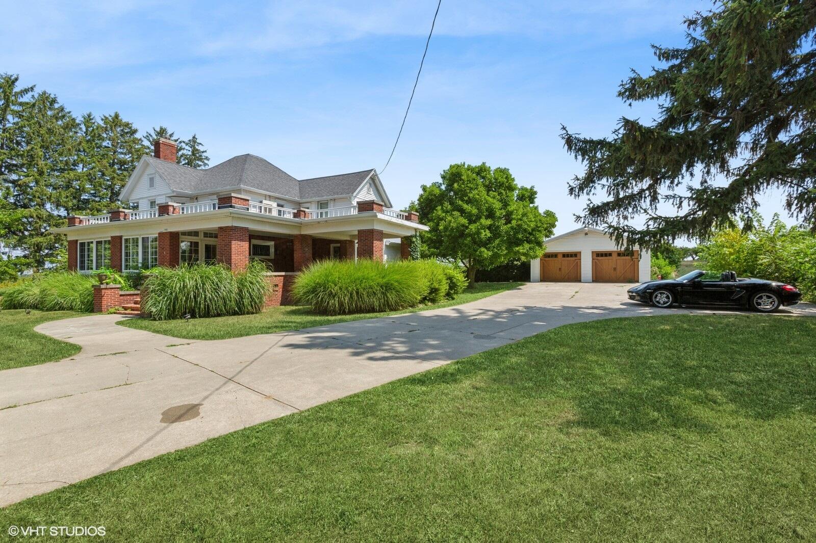 2611 Friday Road Coloma, MI 49038 - Photo 2 of 29 02_2611FridayRd_2003_Large