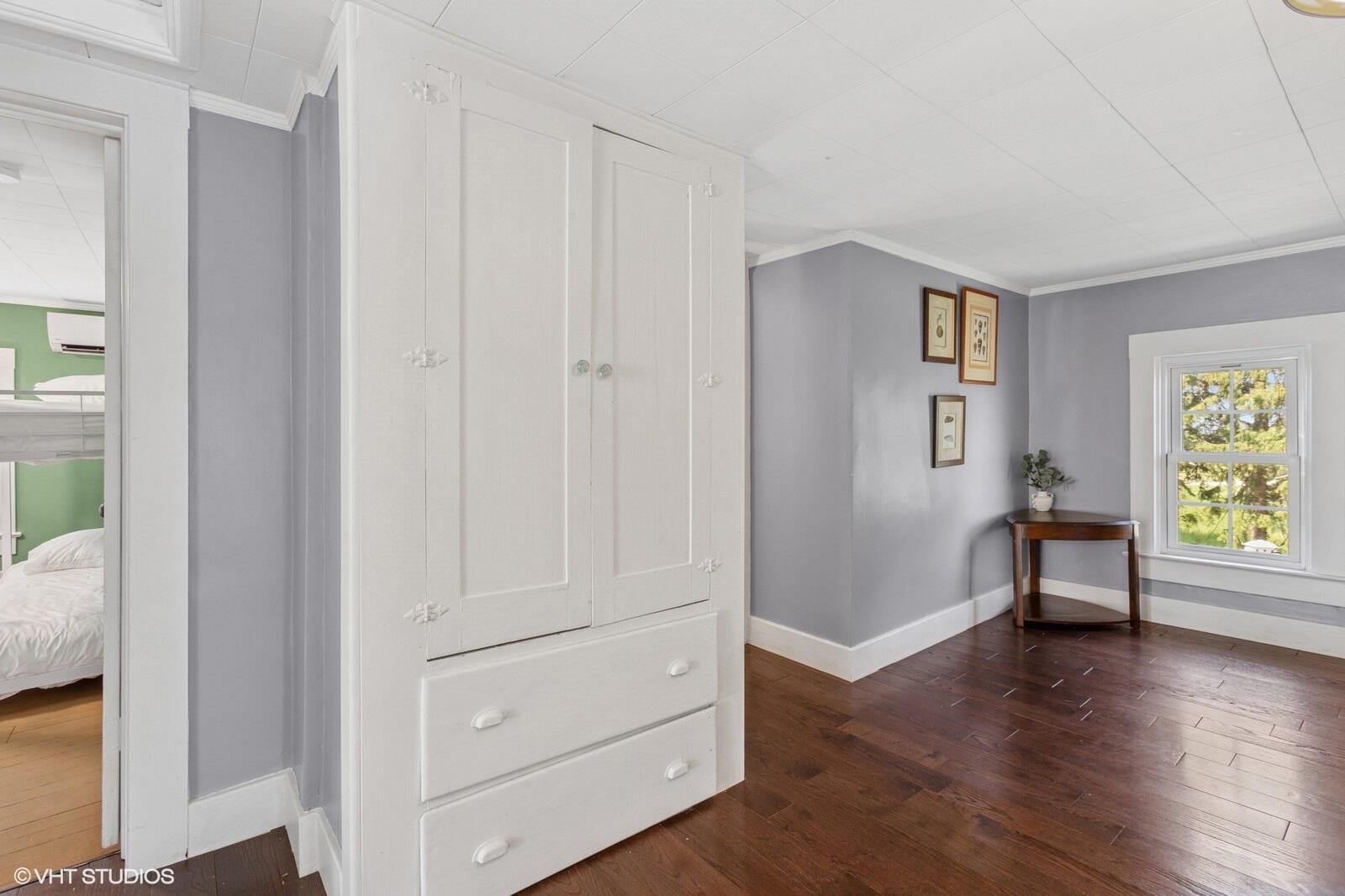 2611 Friday Road Coloma, MI 49038 - Photo 23 of 29 23_2611FridayRd_2040_Large