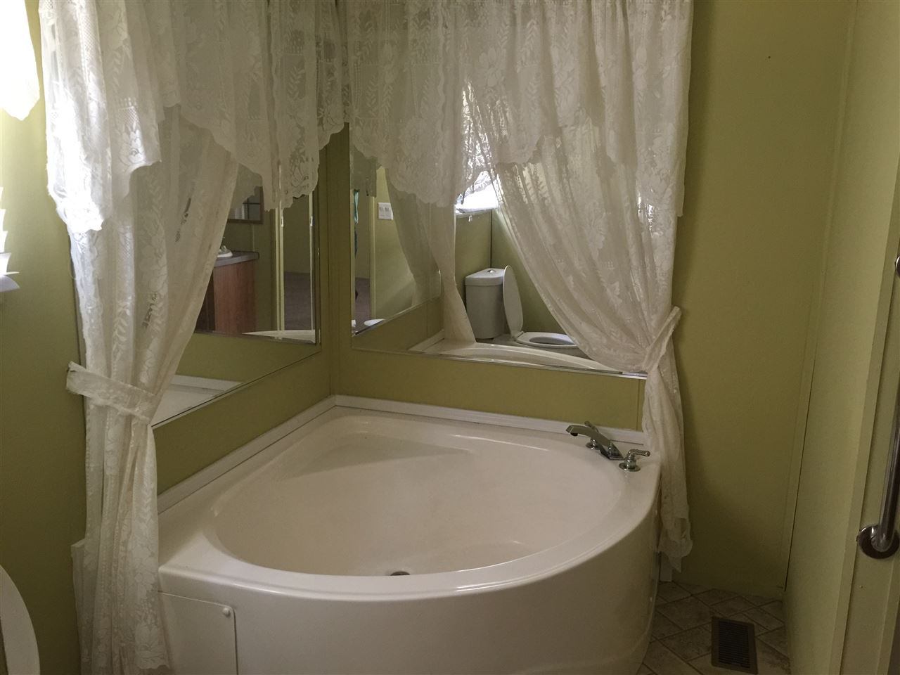 6009 Raymond Road Hazlehurst, MS 39083 - Photo 8 of 15 Photo 8