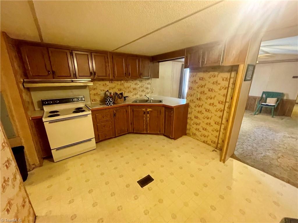 171 Frank Road Denton, NC 27239 - Photo 4 of 19 Gallery Image 4