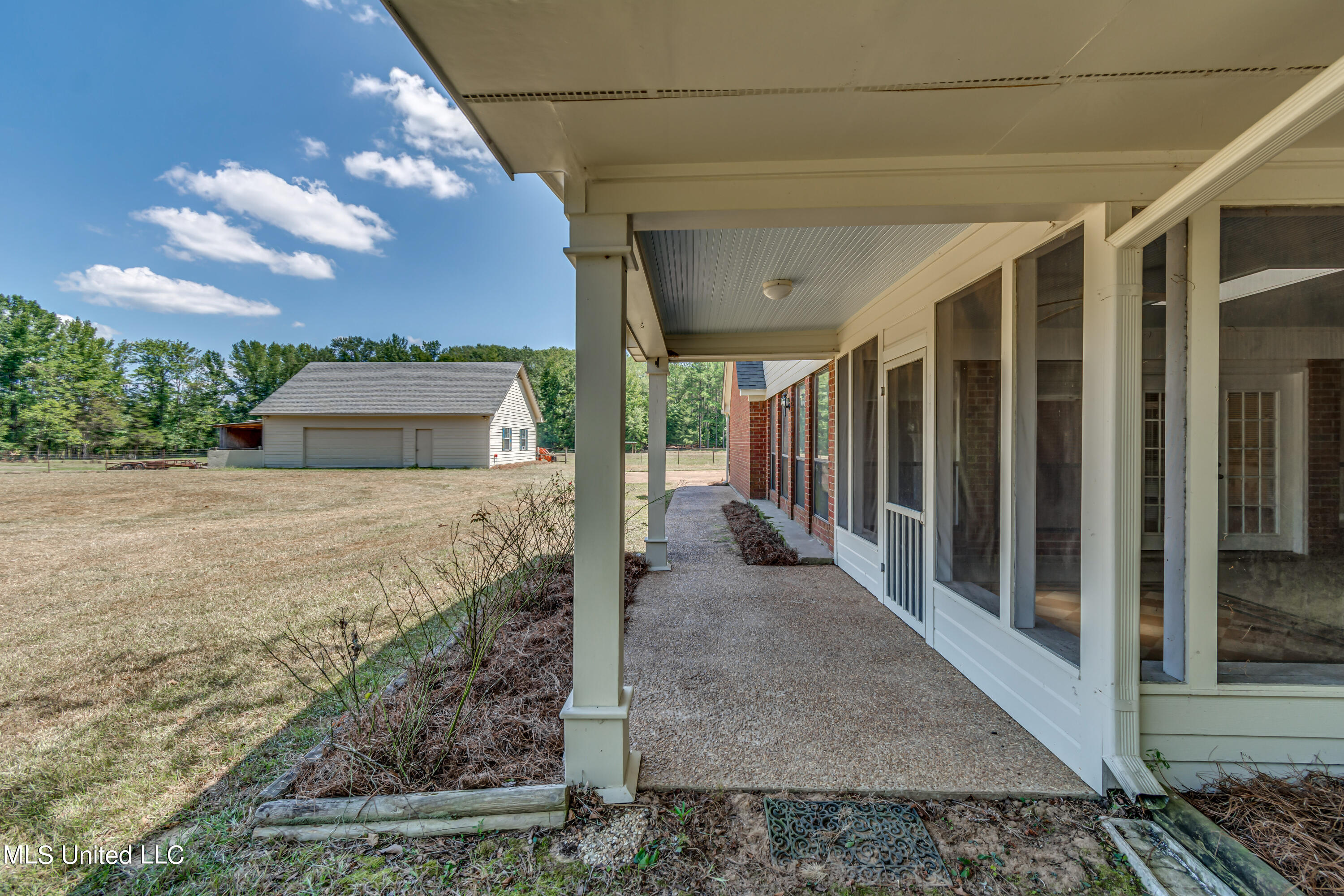 362 Robinson Springs Road Flora, MS 39071 - Photo 14 of 77 362 Robinson Springs Road-14