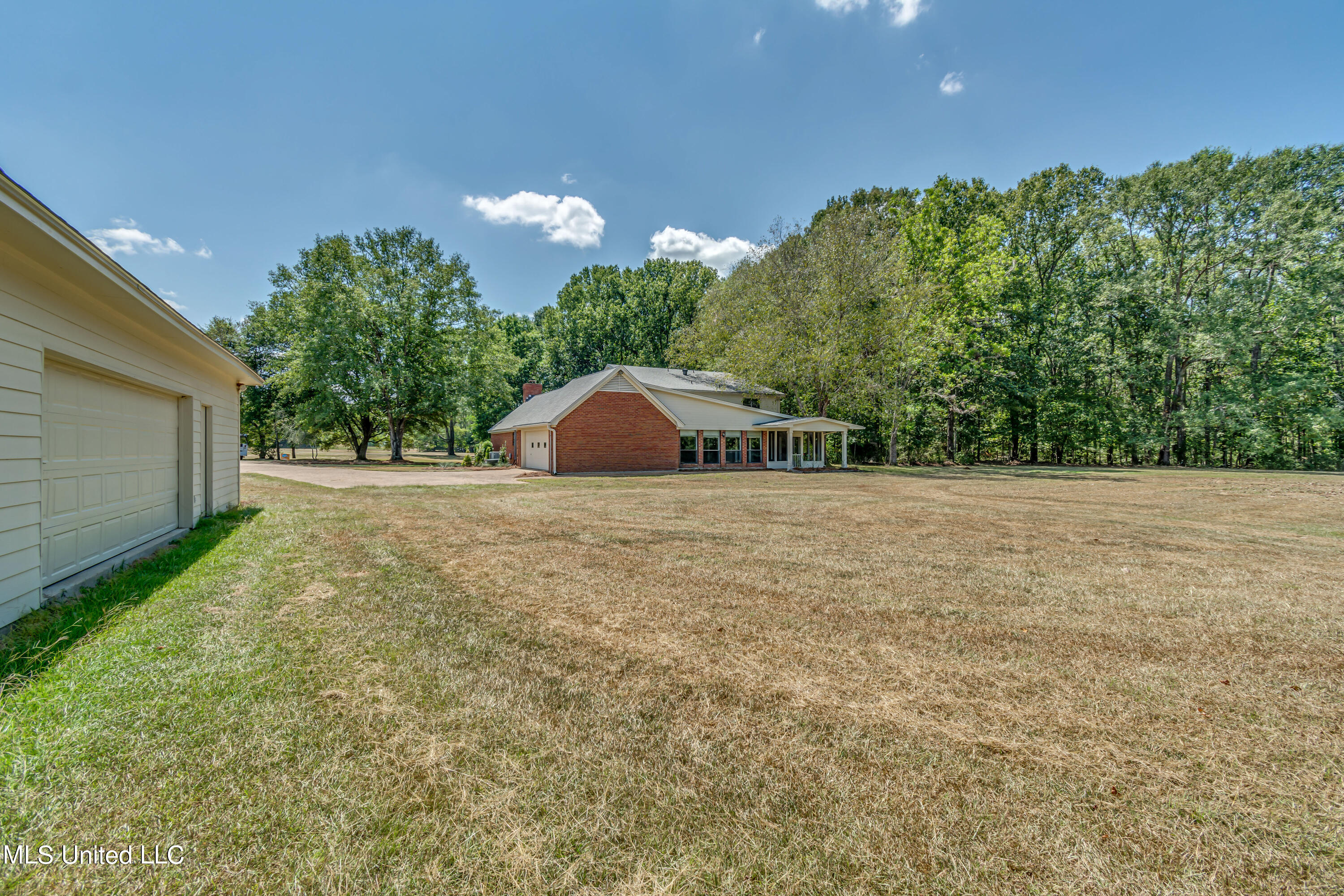 362 Robinson Springs Road Flora, MS 39071 - Photo 16 of 77 362 Robinson Springs Road-16