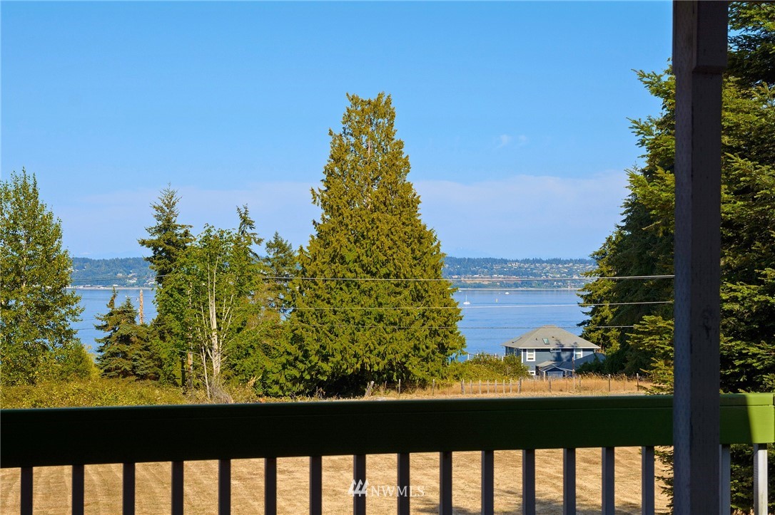 12686 Northeast Klabo Road Kingston, WA 98346 - Photo 3 of 25 Gallery Image 3