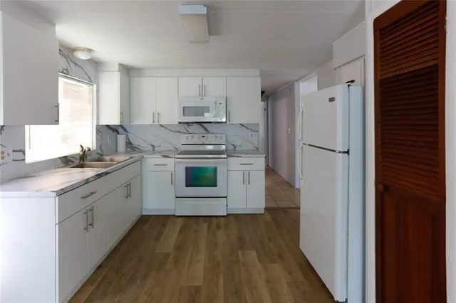 $2,000 | 21726 North Heritage Circle, Pembroke Pines, FL 33029