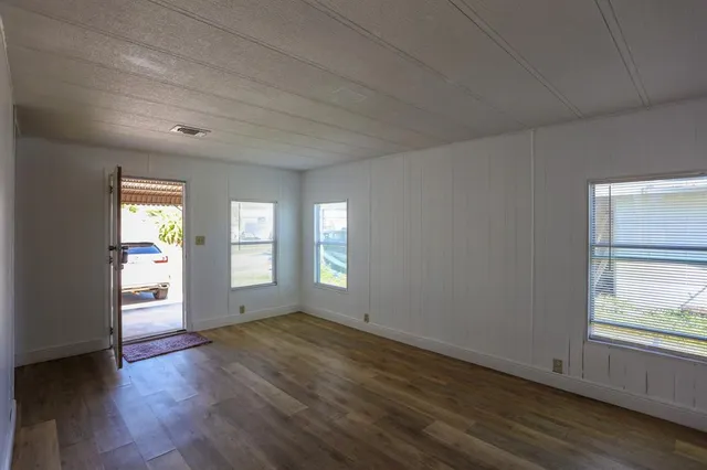 $2,000 | 21726 North Heritage Circle, Pembroke Pines, FL 33029