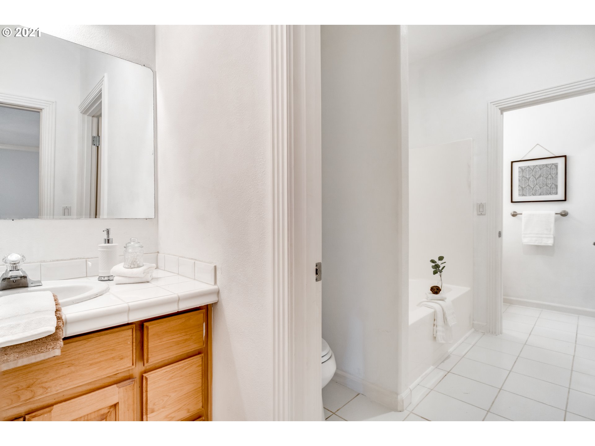 12790 Southwest Ridgefield Lane Tigard, OR 97223 - Photo 21 of 32 Gallery Image 21