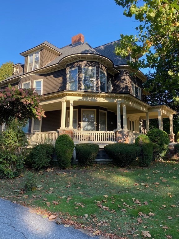 54 Salem Street Andover, MA 01810 - Photo 1 of 29 Gallery Image 1