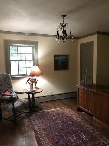 200 Oak Terrace Lake Bluff, IL 60044 - Photo 11 of 18 a living room with furniture and a chandelier