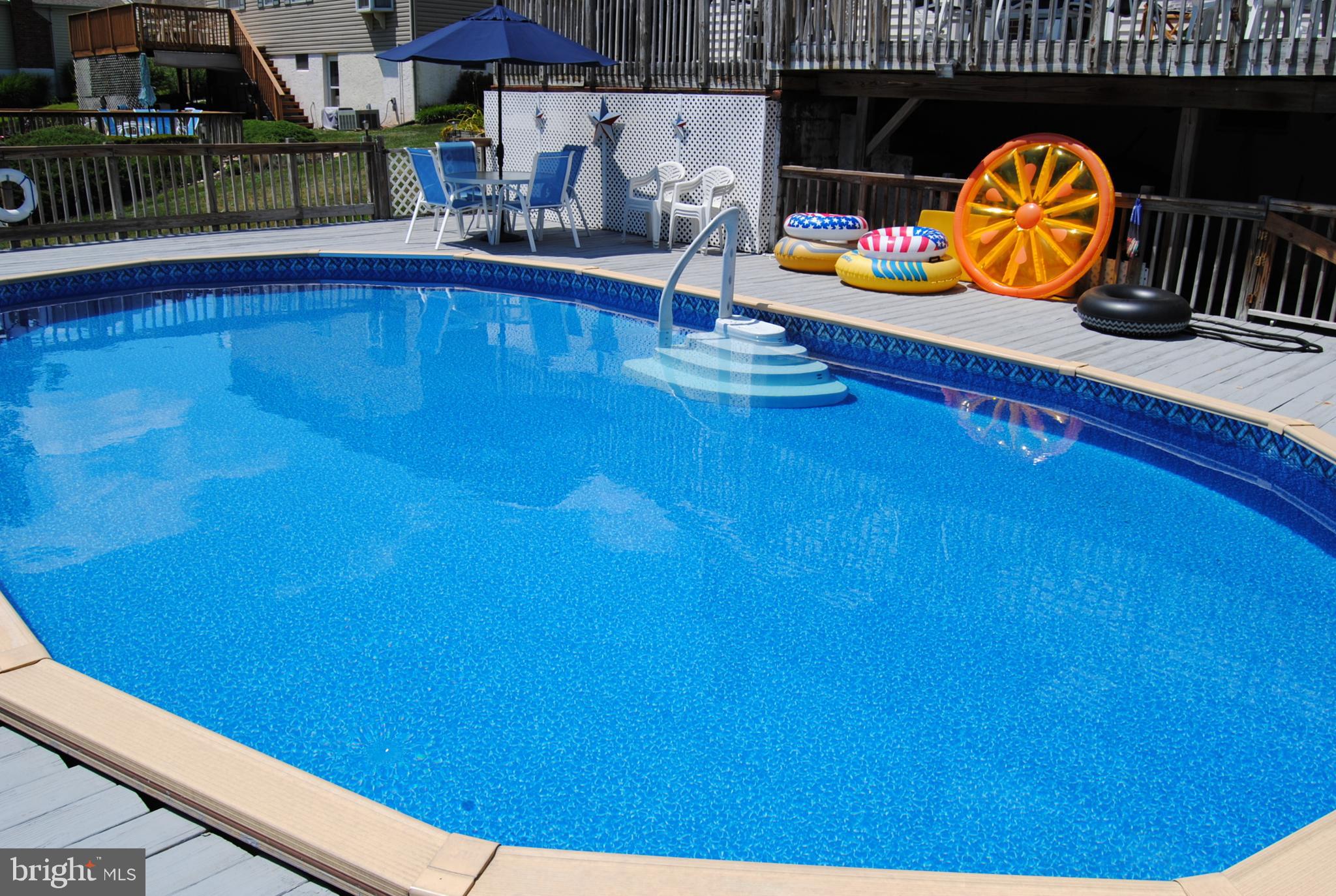 716 Meadowlark Road Norristown, PA 19403 - Photo 22 of 23 Pool with new liner