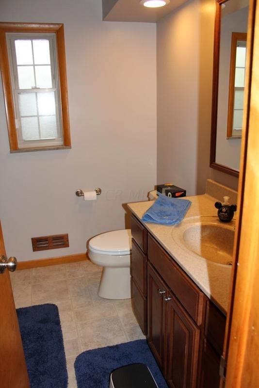 3062 Leeds Road Columbus, OH 43221 - Photo 12 of 26 Gallery Image 12