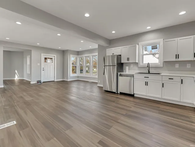 $239,800 | 309 South Walsh Street, Garrett, IN 46738