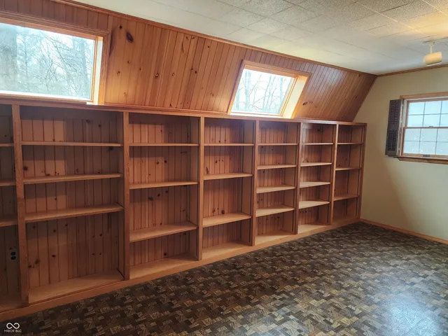 $520,000 | 5747 West Lost Branch Road, Nashville, IN 47448