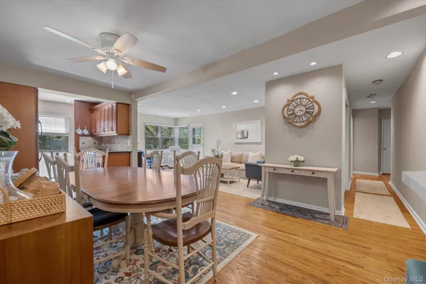 $209,000 | 1195 East Broadway, Unit L23, Hewlett, NY 11557