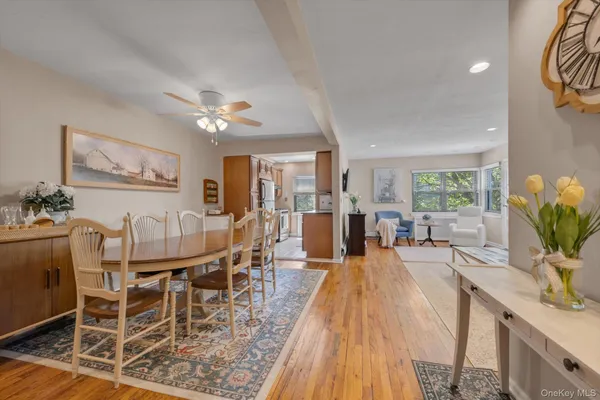 $209,000 | 1195 East Broadway, Unit L23, Hewlett, NY 11557