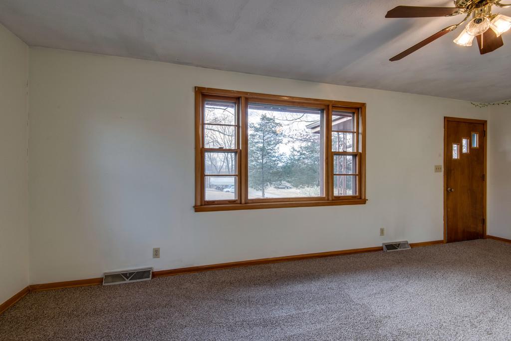 103 Cardinal Road Dickson, TN 37055 - Photo 5 of 24 an empty room with a window