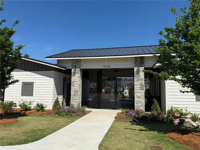 $2,625 | 1605 Aeslin Drive Northwest, Atlanta, GA 30318