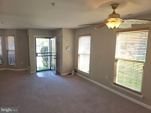 a view of empty room with window