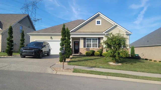 $569,900 | 9003 Lockeland Drive, Spring Hill, TN 37174