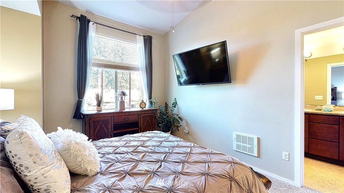 16512 2nd Park Southeast Bothell, WA 98012 - Photo 11 of 20 Gallery Image 11