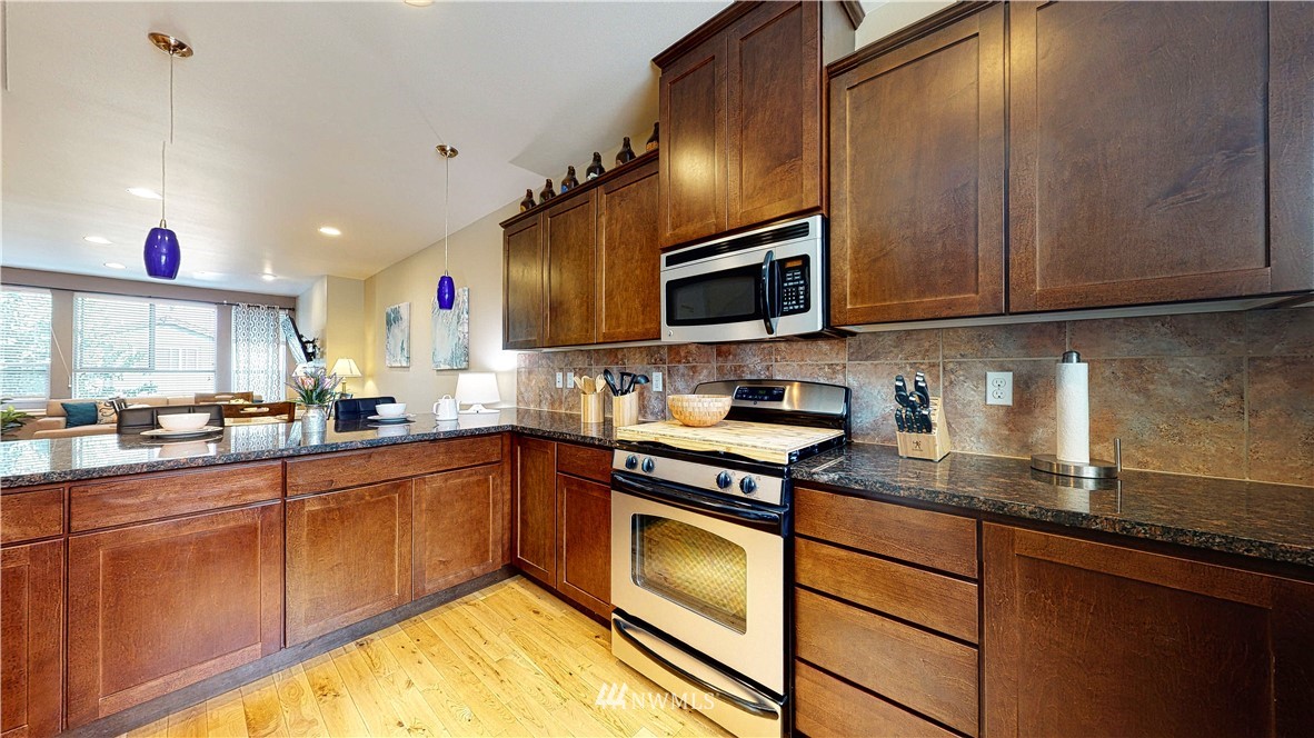16512 2nd Park Southeast Bothell, WA 98012 - Photo 4 of 20 Gallery Image 4