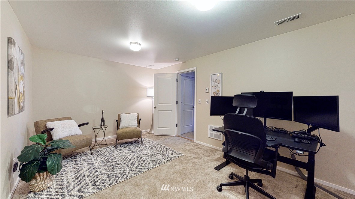 16512 2nd Park Southeast Bothell, WA 98012 - Photo 9 of 20 Gallery Image 9